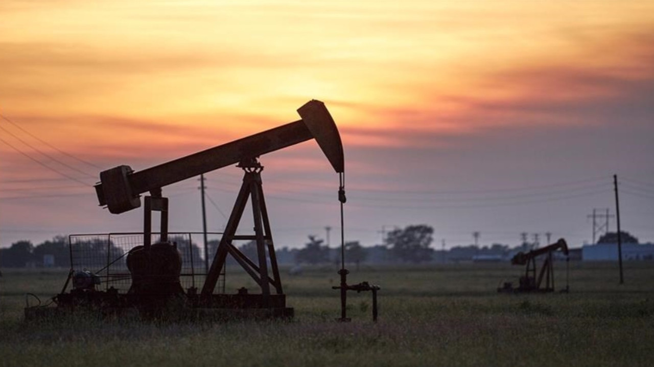 Petroldeki Dusus Devlerin Karini 25 Milyar Dolar Kayip Etti
