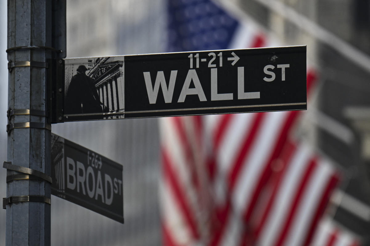 Wall Street’de Tarife Belirsizliği ve Büyük Teknoloji Şirketlerinin Kazançları Piyasalarda