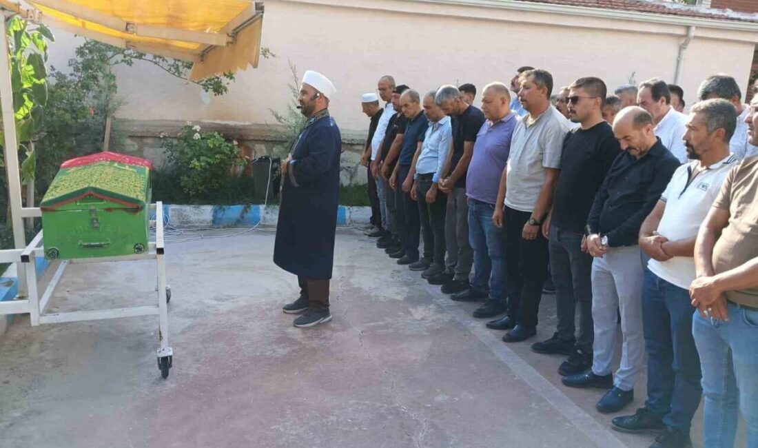 Trafik Kazasında Hayatını Kaybeden Lise Öğrencisi Hilalnur Tüzün’ün Hikayesi Ankara’da
