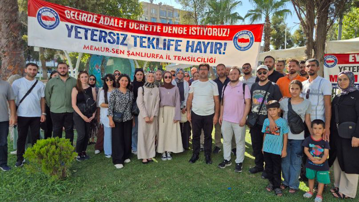 Sanliurfa Ogretmen Adaylari Ek Atama ve Ozluk Haklari Icin Sesleniyor