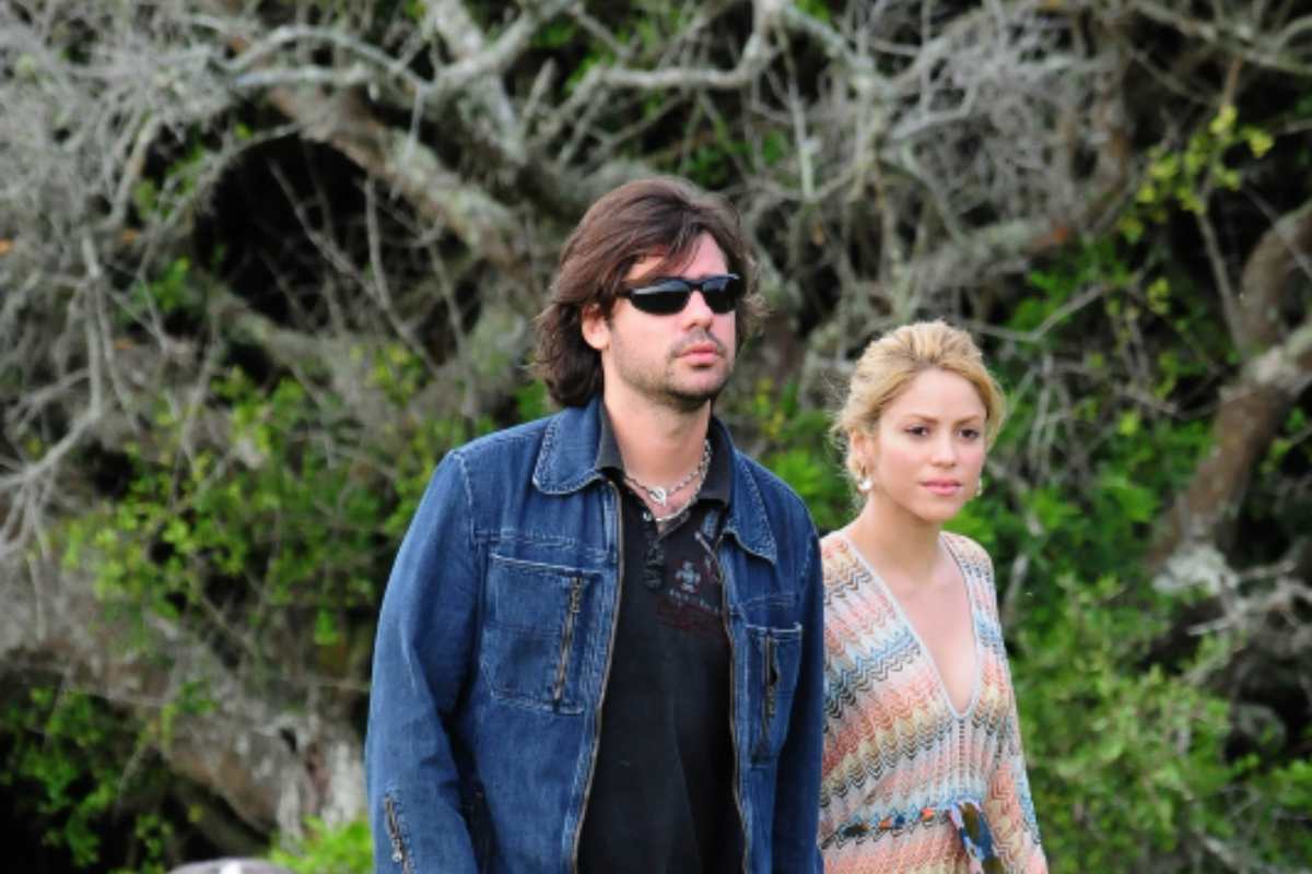 Shakira Regresa a México: Rumores de Reconciliación con Antonio de