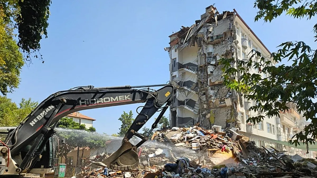 Sindirgida Hasar Tespit Calismalari Tamamlandi Bakan Kurumdan Son Dakika Aciklamasi.j