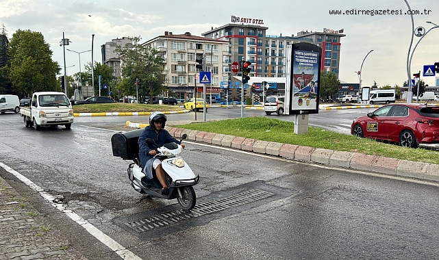 Flaş Gelişme: Edirne’de Gök Gürültülü Sağanak Yağış Kritik Gelişme: Beklenmeyen