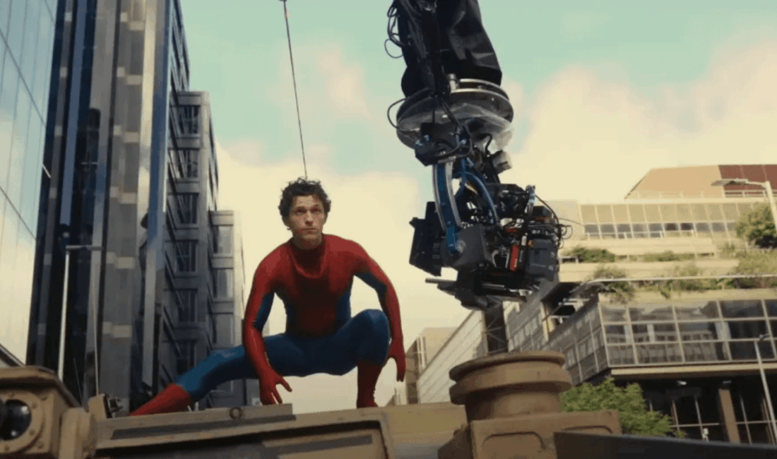 Tom Holland, "Spider-Man: Brand New Day" Setinde Hayranlarıyla Buluştu! Aksiyon