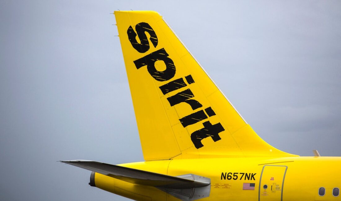 Spirit Airlines Zorlu Dönemden Geçiyor: Kredi Notu Düşürüldü ve Strateji