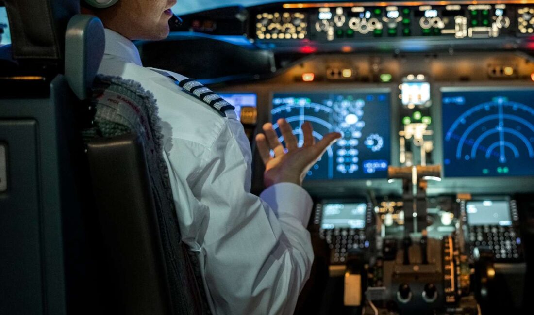 United Airlines Flight Declares Mayday After Engine Failure Shortly After