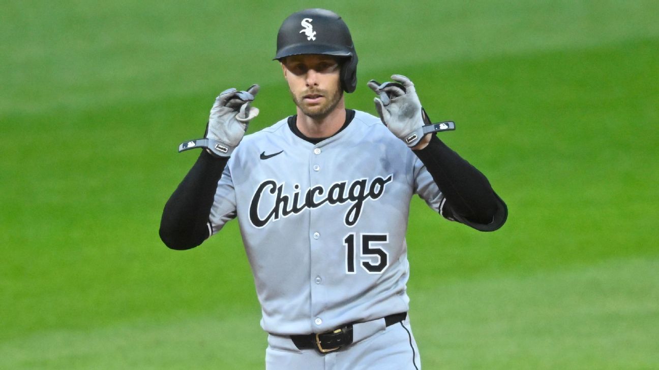 Yankees Beyaz Soxtan Sag El Batan OF Austin Slateri Aldi