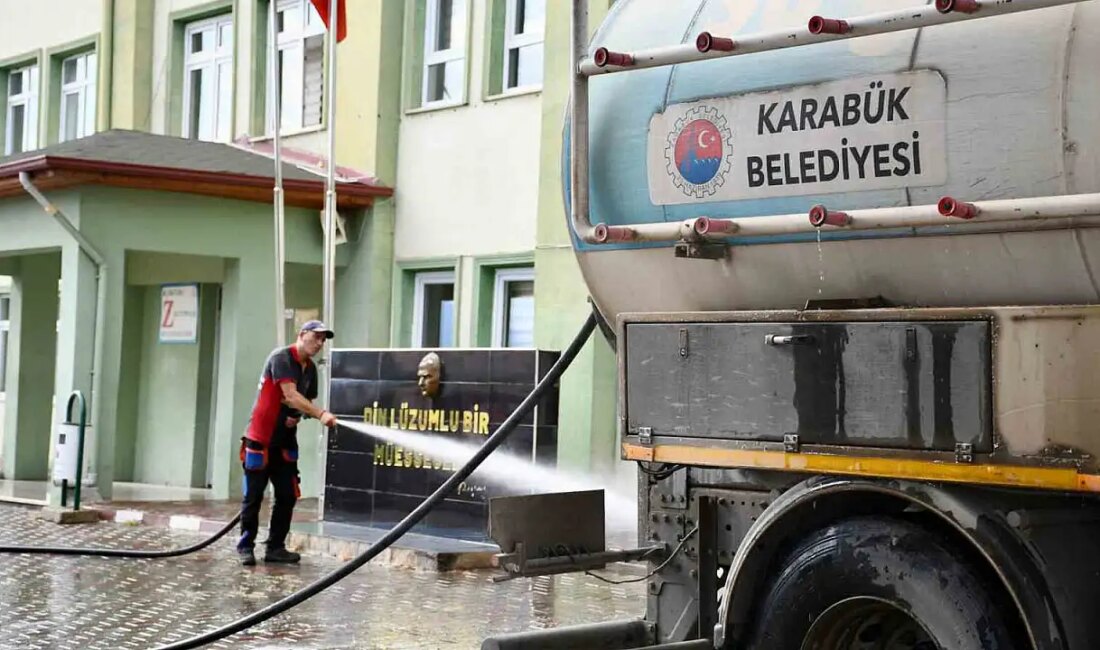 Karabük Belediyesi, Öğrencilerin Sağlıklı Bir Eğitim Yılı İçin Hazırlıklarını Tamamladı