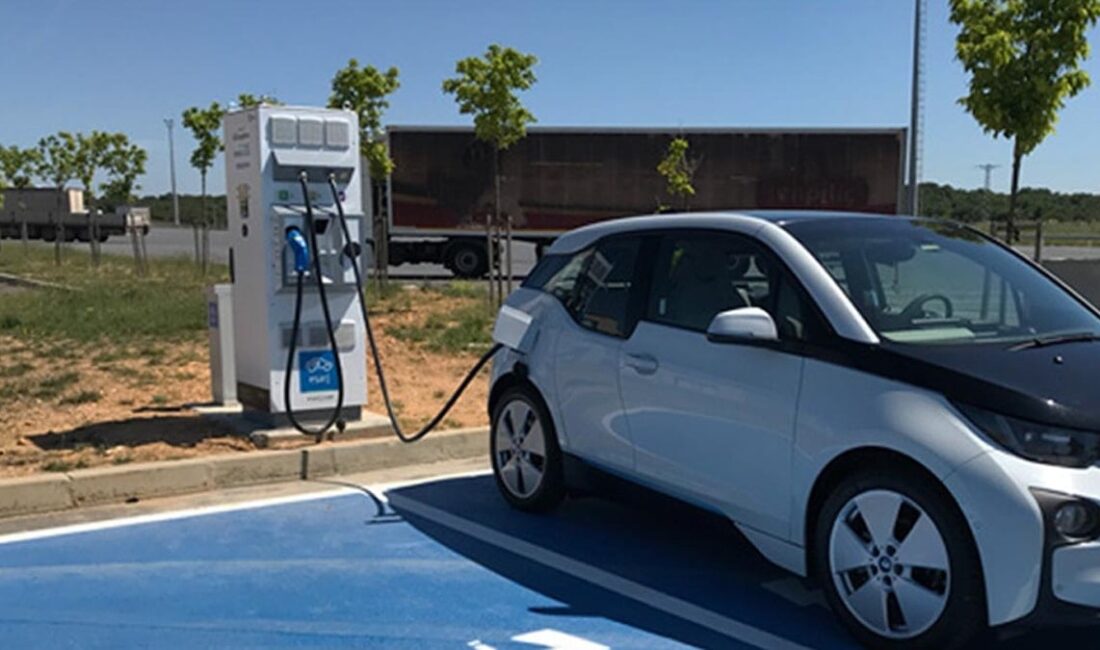 Otomotiv Sektöründe Elektrikli Araçların Yükselişi ve Pazar Dinamikleri 2025 Otomobil