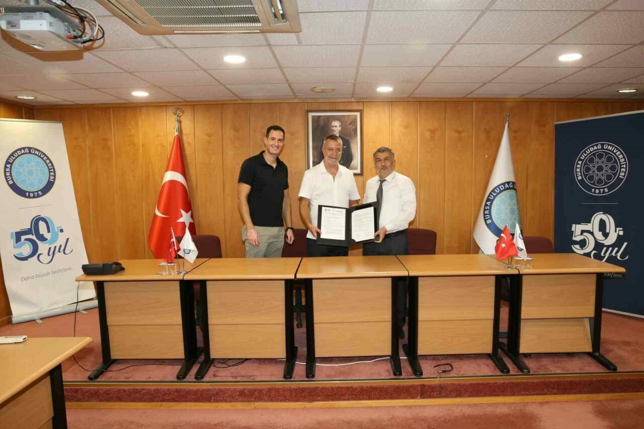 Bursa Uludağ Üniversitesi ile Bekamak Makine İş Birliği Töreni