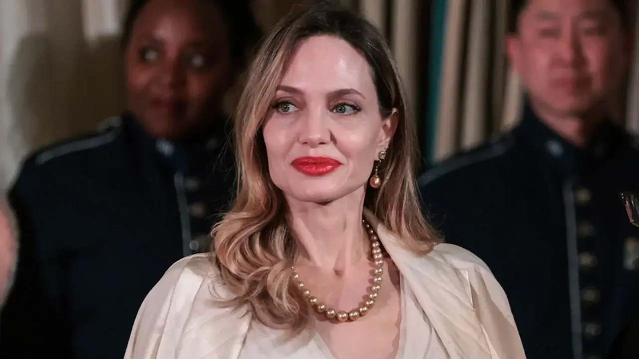 Angelina Jolie yeni filminde sarışın görünümüyle yer alacak