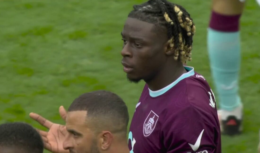 Burnley, Liverpool Karşısında 10 Kişi Kalıyor: Ugochukwu’nun İki Sarı Kartı