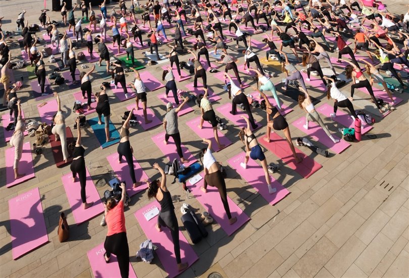 Yıldızların Altında Yoga: KIKO Milano’dan Unutulmaz Bir Etkinlik Doğanın Kalbinde,