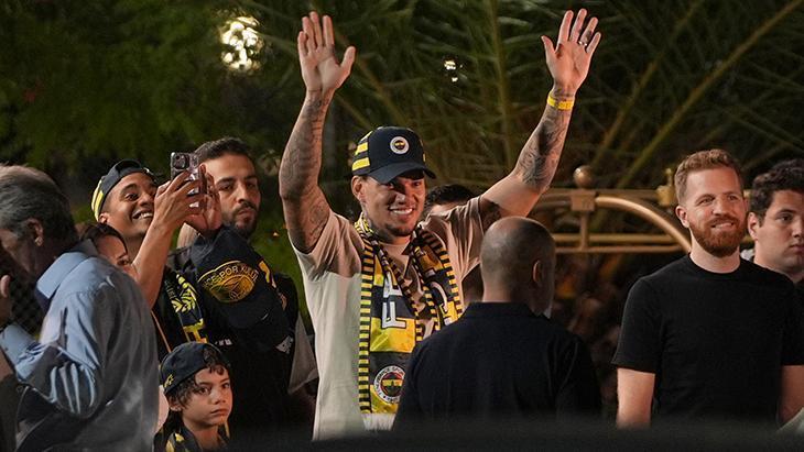 Fenerbahçe, Ederson’u Kadrosuna Katıyor: Transfer Detayları Manchester City’den İstanbul’a Geliş
