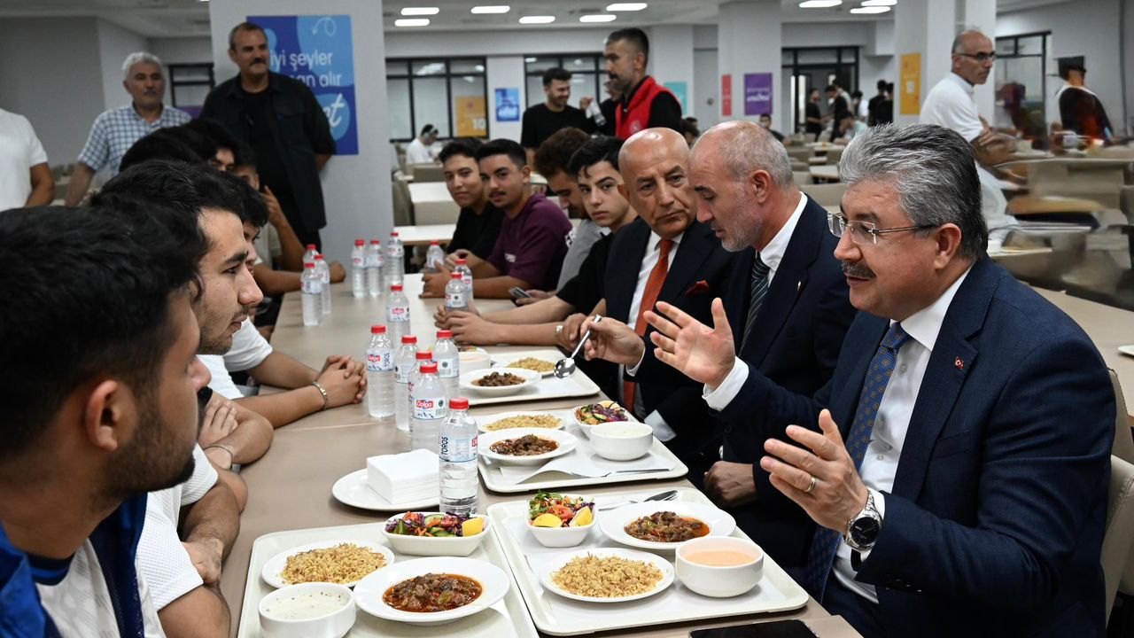 Osmaniye’de Yeni Yurt Açılışı: Vali Yılmaz, Öğrencilerle Buluştu Cebelibereket Erkek