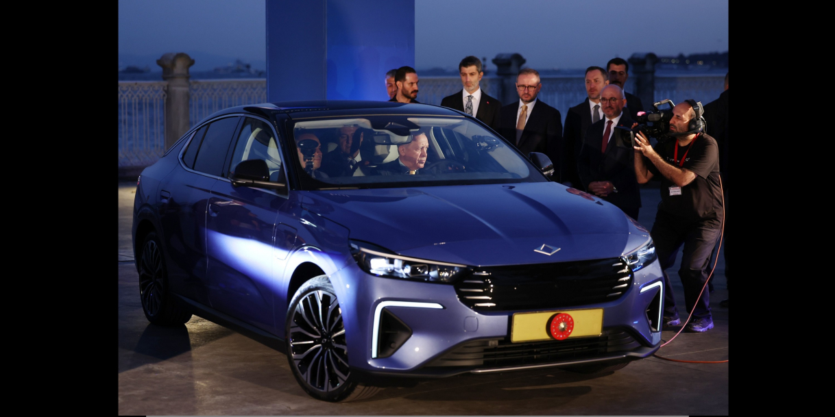 Erdoğan’a TOGG T10F İle Yatırım Kredi Vaadi: Türkiye-Pakistan İşbirliği! Erdogana TOGG T10F Ile Yatirim Kredi Vaadi Turkiye Pakistan Isbirligi