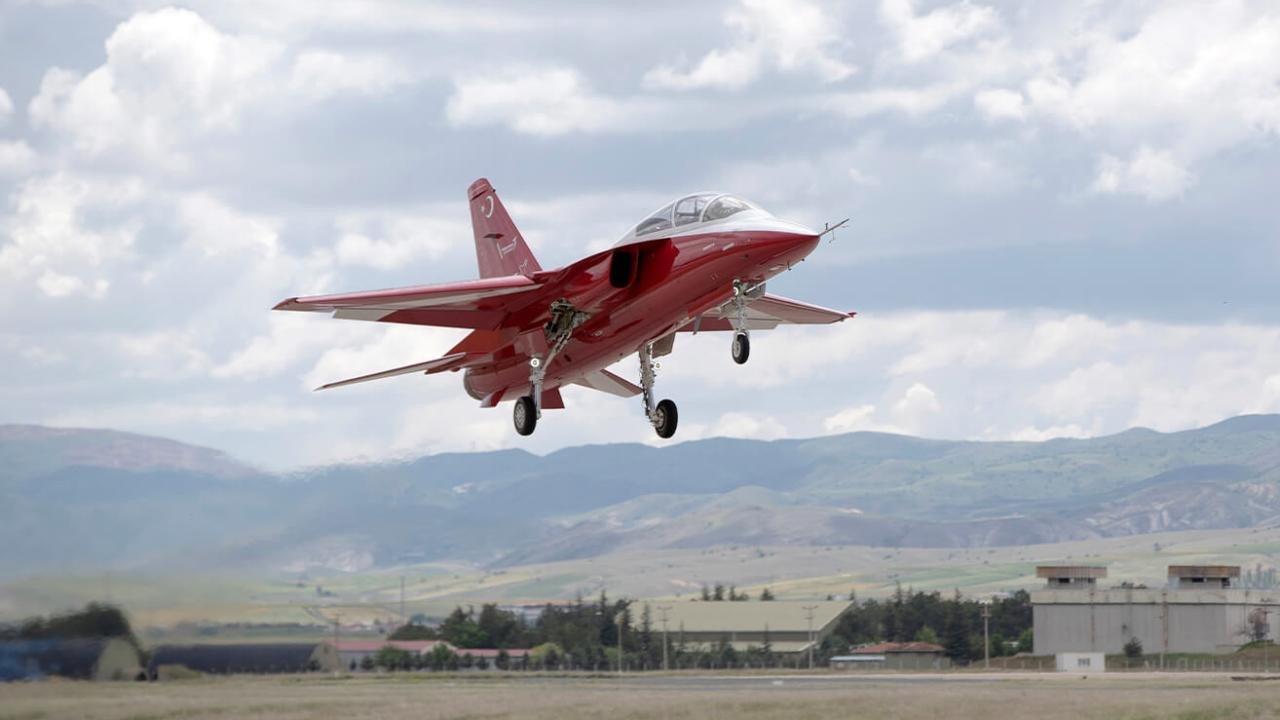 HURJET Egitimde Yeni Nesil Jet Ucaklariyla Sinav Basarisina Kadar