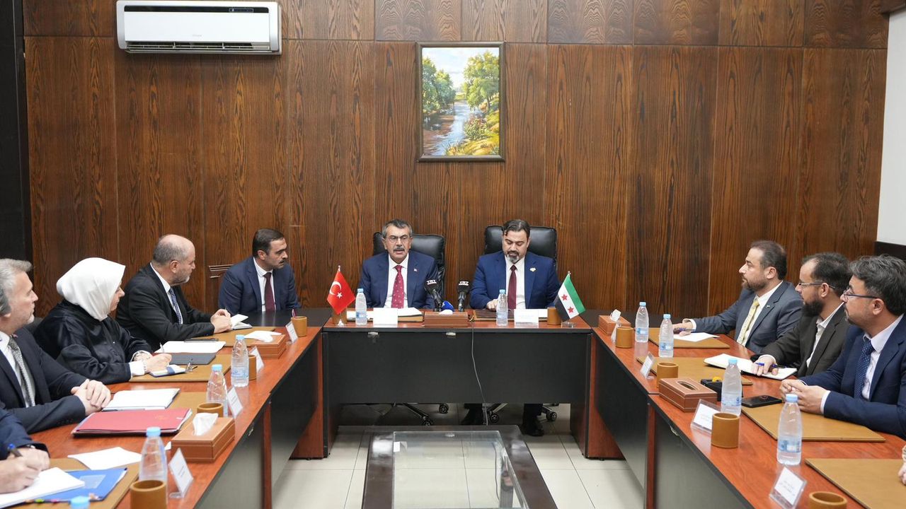 MEBden Suriye Egitimine Kapsamli Destek Mufredat ve Ogretmen Atamalari
