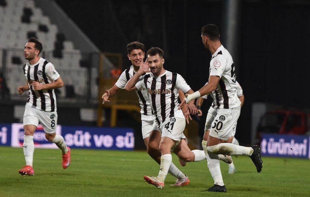 Manisa Futbol Kulübü, Esenler Erokspor’a Yenilmeye Mahkum Oldu: Maç Sonucu