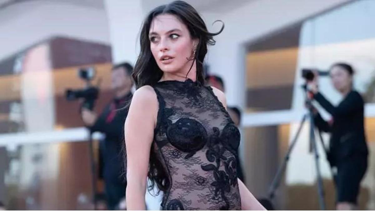 Melis Sezenin Venedikteki Performansi Gundemi Salladi Son Dakika Gelismesi