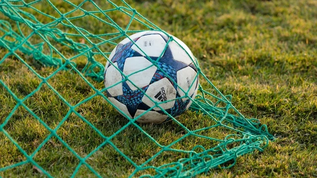Leipzig, Köln’ü 3-1 Mağlup Etti: Romulo Gol Atıyor Bundesliga’daki Önemli