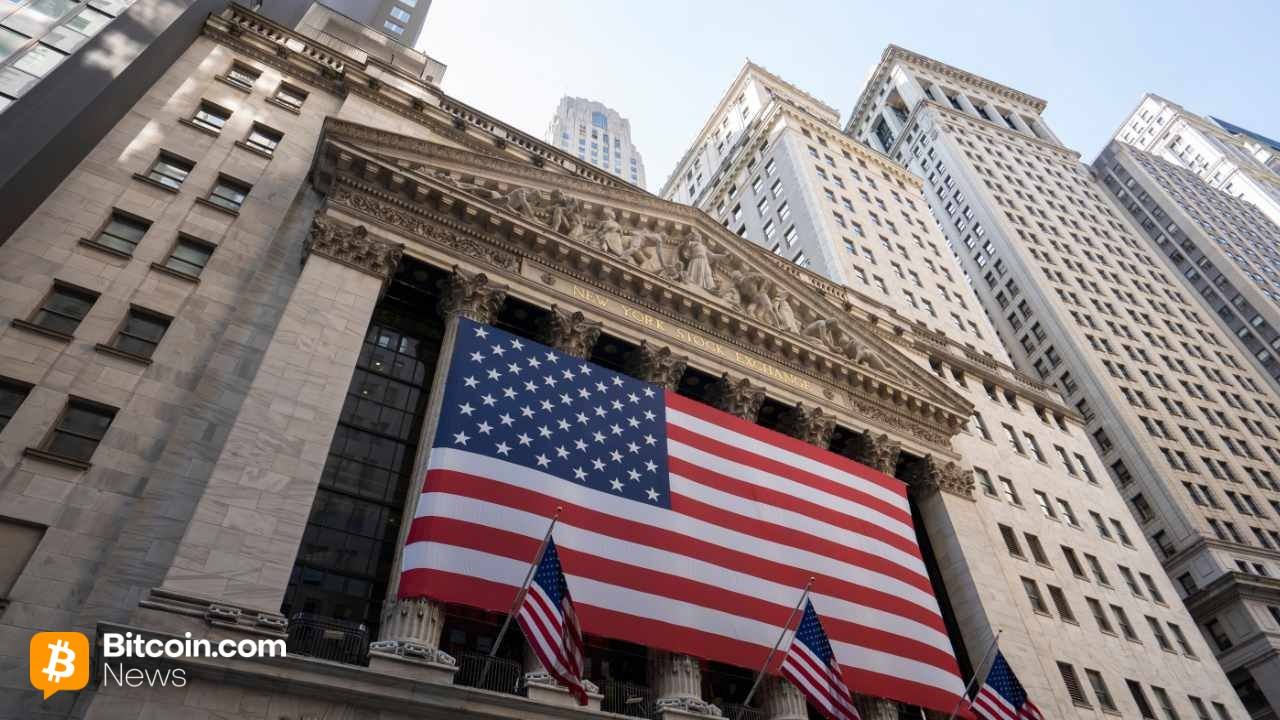Sec Onayli Ilk Kripto ETF Bitcoin ve Altcoinler ile Flas