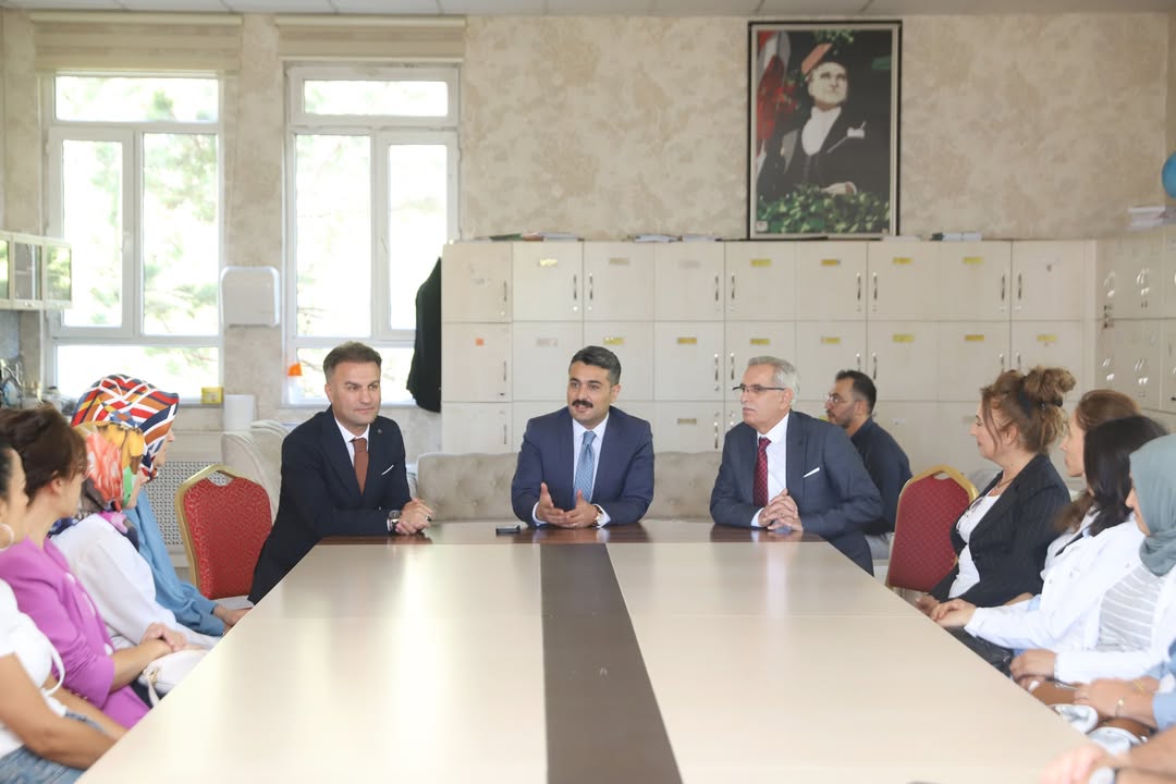 Sivas Milli Eğitim İl Müdürlüğü Öğrenci ve Öğretmenlerle Buluştu