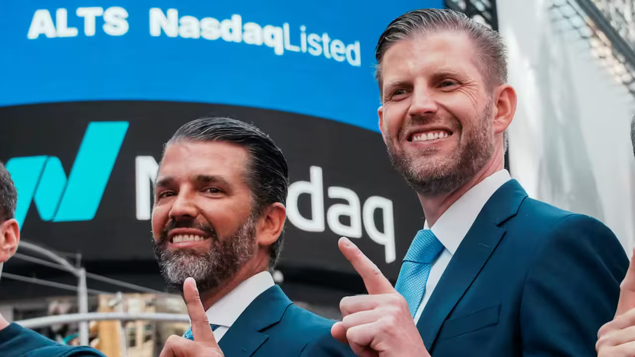 Trumpin Ogullarinin American Bitcoini Nasdaqta Halka Arz Firsati