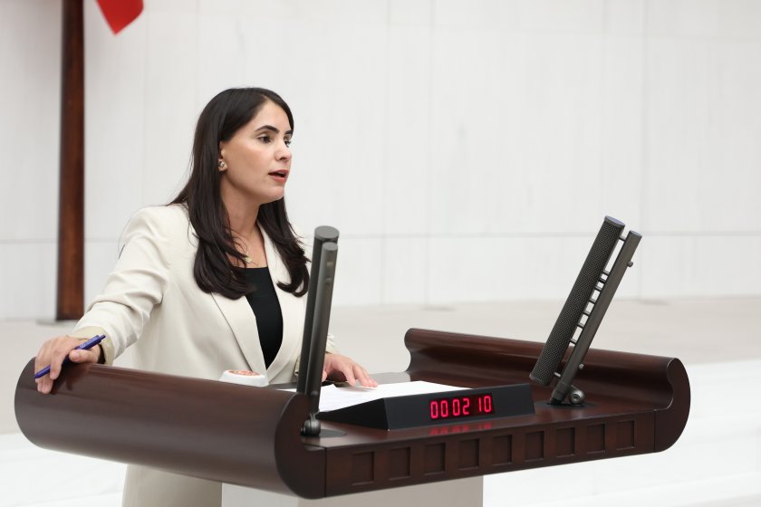 Uludere’de Kronik Öğretmen Açığı: Meclis Gündeminde Nevroz Uysal Aslan’dan Haykırış: