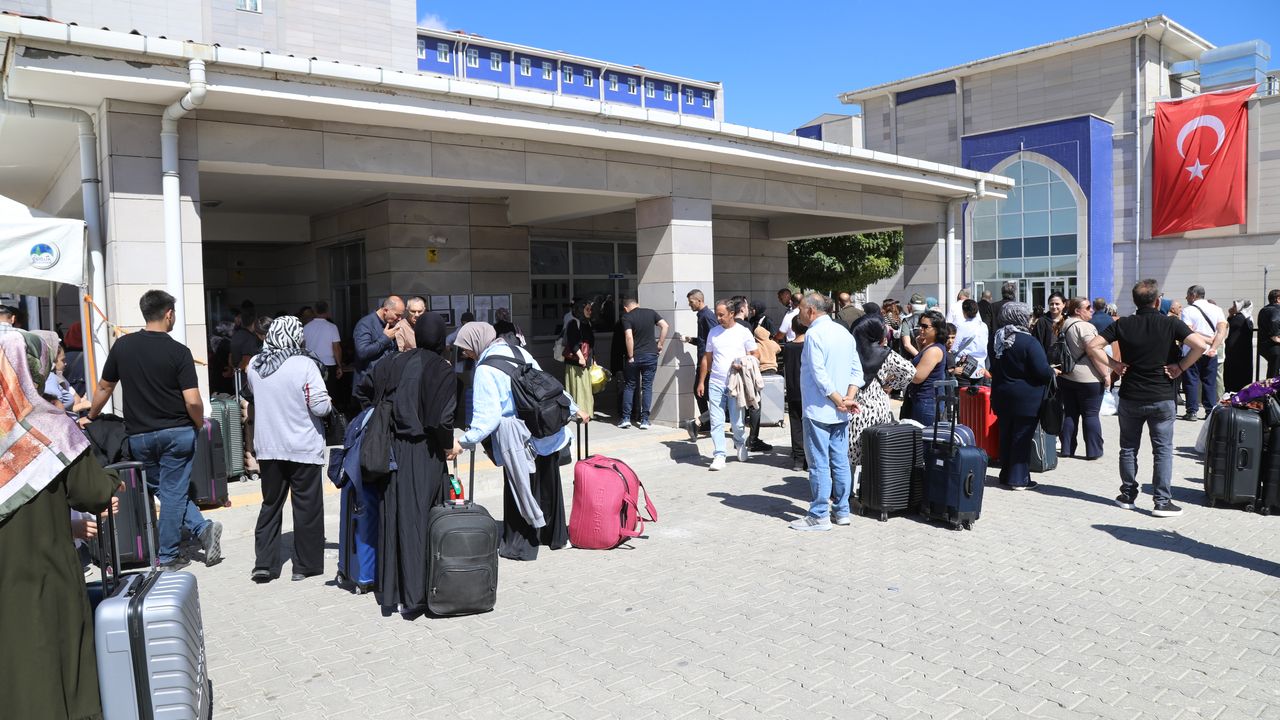 Universite Tercihleri Icin Cubukta Burslu Karsilama Etkinligi Yapildi