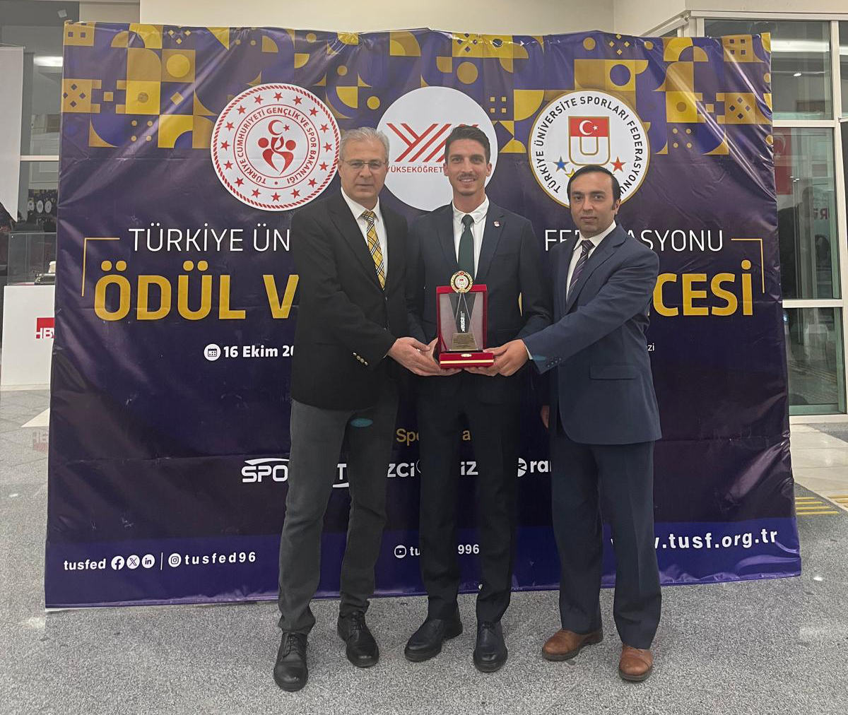 MAKÜ Ödül Töreni