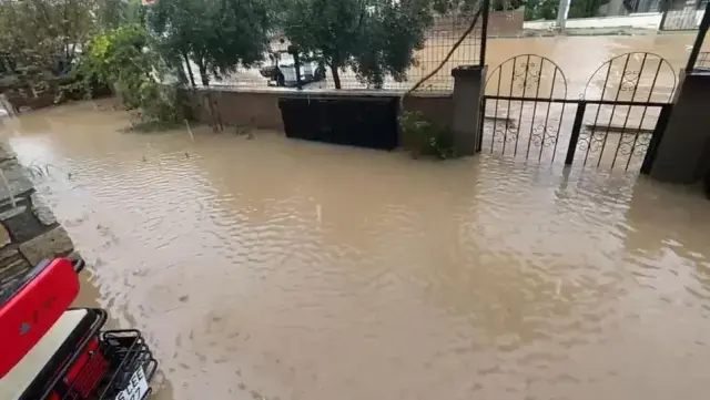 Foça'da Sel Manzarası