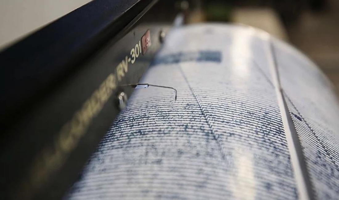 28 Ekim 2025: İstanbul, İzmir ve Çanakkale’de Yeni Sarsıntılar! Türkiye’de Deprem Gerçeği: Balıkesir Sındırgı’da Şiddetli Sarsıntı Balıkesir’deki Deprem: Detaylar