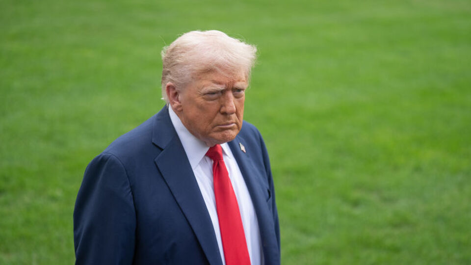 Trump’tan Çin Ürünlerine Yüzde 100 Ek Tarife Açıklaması Çin’in İhracat