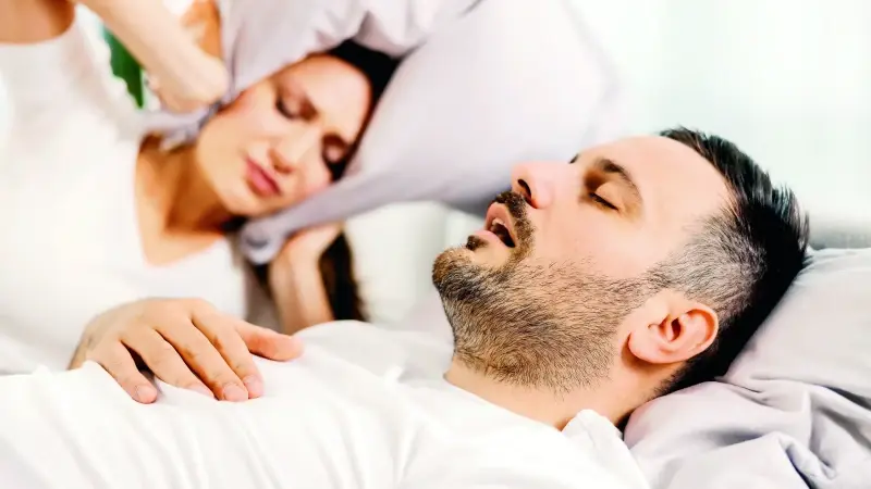 Acil: 4 Yetişkinden Biri Uyku Apnesi Riski Taşıyor – Sağlığınızı Koruyun! Horlama: Sağlığınızı Tehdit Eden Bir Sorun Horlama, genellikle boğaz yapısına