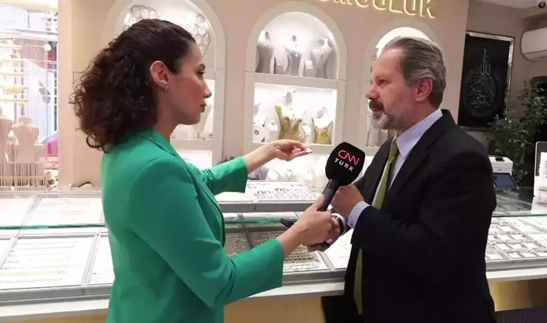 Altındaki Dalgalanmalar ve Gelecek Öngörüleri: İslam Memiş’ten Değerlendirmeler Altın Fiyatlarında