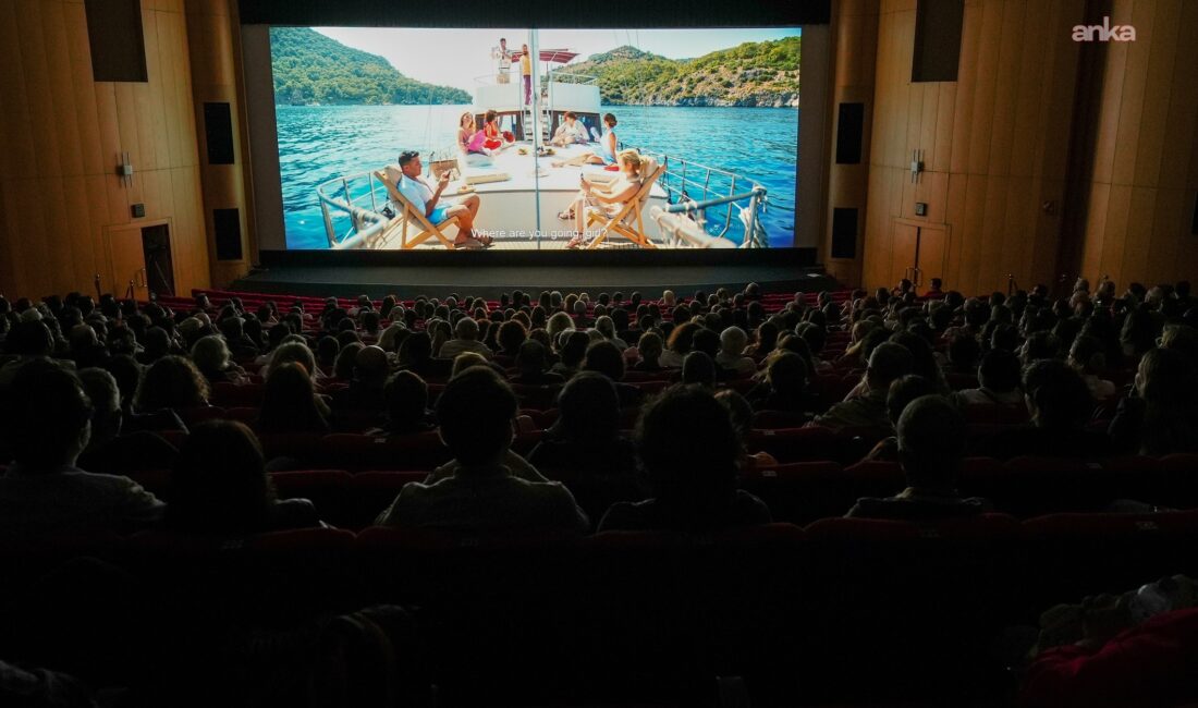 Antalya Altın Portakal Festivali, “Gelin Takımı 2” ile Şıklık Yarattı! 62. Uluslararası Antalya Altın Portakal Film Festivali Coşkuyla Başladı! Gelin