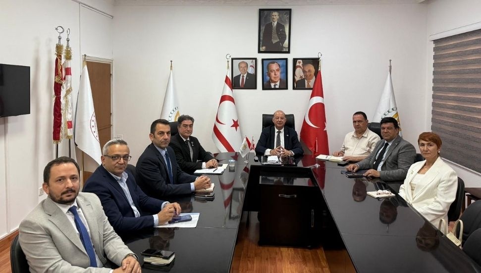 Sağlık Bakanı Hakan Dinçyürek, Sağlık Çalışanlarının İletişim Becerilerini Geliştirmek İçin