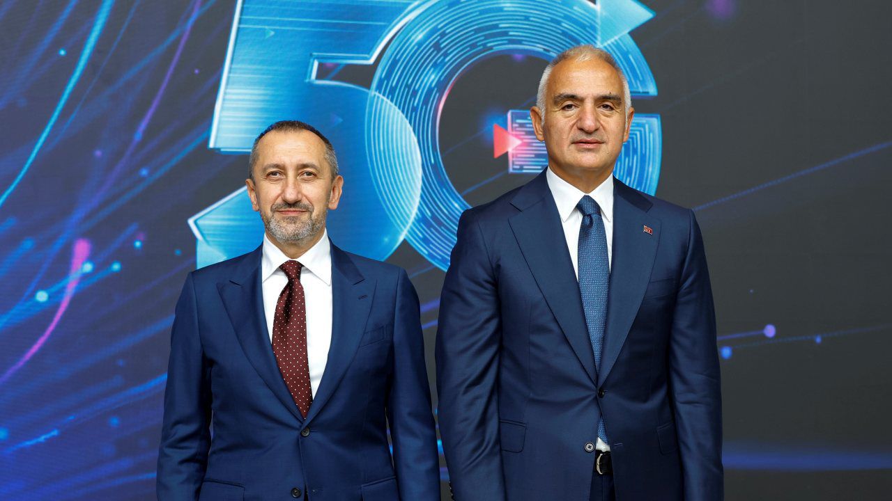 Bakan Ersoy 5G Destekli VR Ile Ekonomideki Degisimleri Deneyimledi