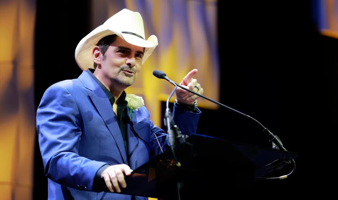 Bugün: Brad Paisley, Game 3 İçin Global Trend Olarak Marşı Söyleyecek World Series 2025: Dodgers and Blue Jays Head to L.A.