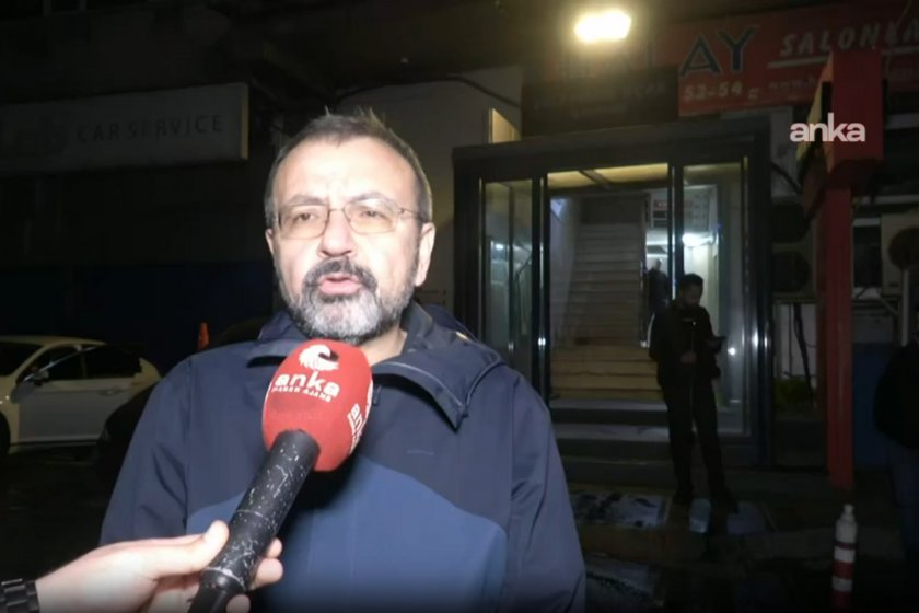 “Bugün Flaş Gelişme: TELE1’in Avukatı Durna’dan Hukuksuzluk Açıklaması” TELE1’e Kayyum Atandı: Avukat Bilgütay Hakkı Durna’nın Açıklamaları İstanbul’da Gelişmeler