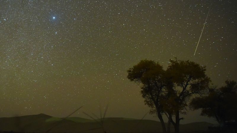 Orionid Meteor Yağmuru: Gökyüzünde Muhteşem Işık Şovuna Tanıklık Edin Dünya