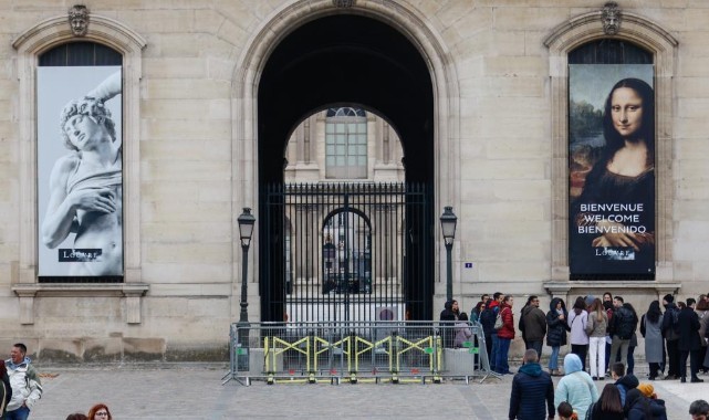 Louvre Müzesi’nde Şok Edici Soygun: Tarihi Mücevherler Çalındı! Paris’teki Soygun: