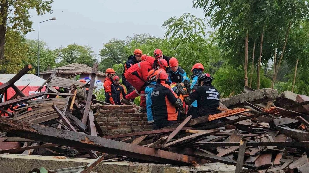 Edirnede Can Kaybi ve Hasar Odakli Gercekci Deprem Tatbikati