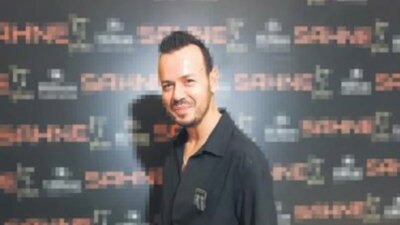 Deha Bilimlier, Sahnesinde Okul Masraflarını Espiriyle Anlattı Kozyatağı’ndaki Performansı ile