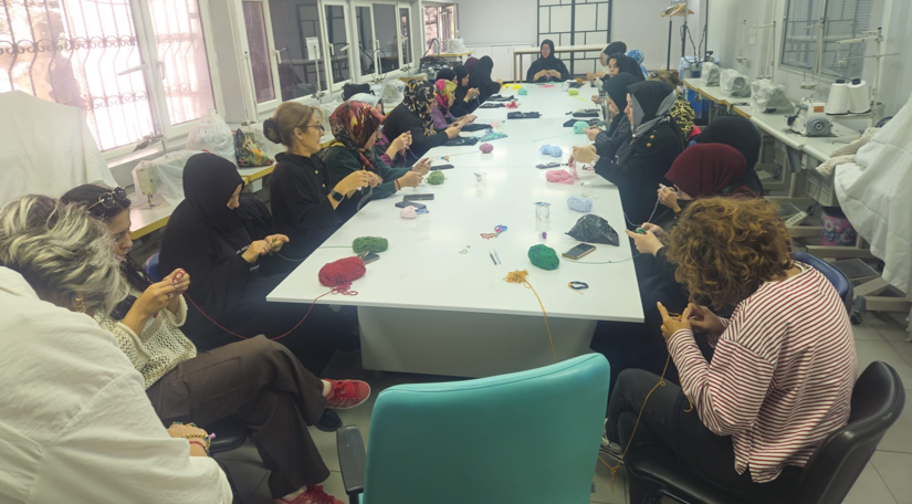 Fındıkzade’de El Sanatlarıyla Buluşma: Örgü Saç Tokası Atölyesi Katılımcılar Yeni