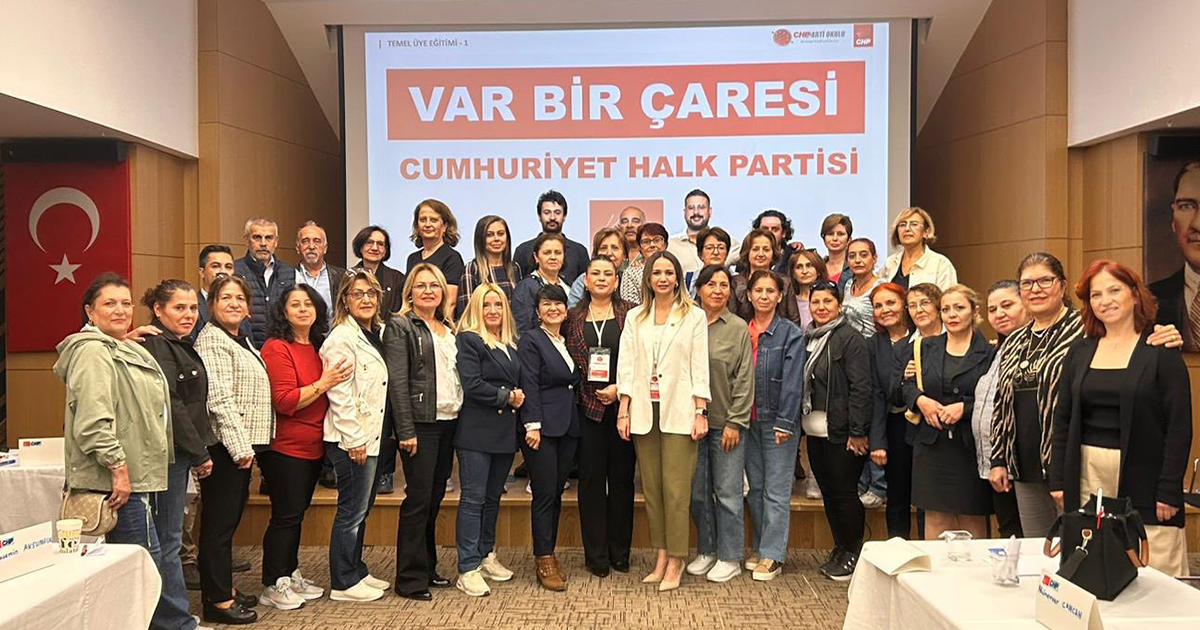 CHP Denizli İl Başkanlığı’nın Parti Okulu Eğitimi Başladı Kadın Kolları