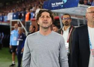 Fatih Tekke’den Galatasaray Maçı Öncesi Sakatlık Durumu Değerlendirmesi Trabzonspor, Eyüpspor’u 2-0’lık Skorla Geçti Trabzonspor, Trendyol Süper Lig’in 10.