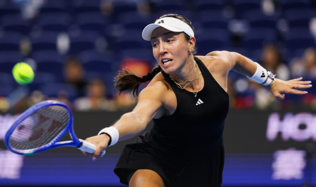 Pegula, Beijing’de Kostyuk’u Geçerek Sürükleyici Bir Maçta Galip Geldi Çekişmeli