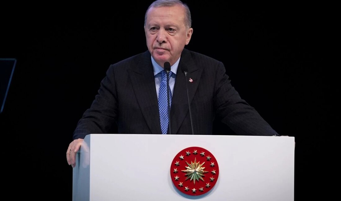 Gol Sevinci: Erdoğan, A Milli Kadın Takımı’nı Şampiyonluk İçin Tebrik Etti A Milli Kadın Futbol Takımından Tarihi Başarı: Cumhurbaşkanı Erdoğan’dan Tebrik